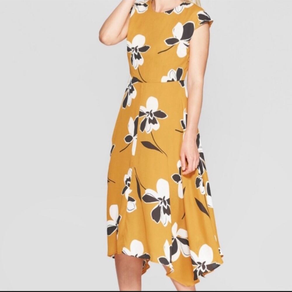 Who What Wear | Yellow Floral Midi Dress Size M - Picture 2 of 15